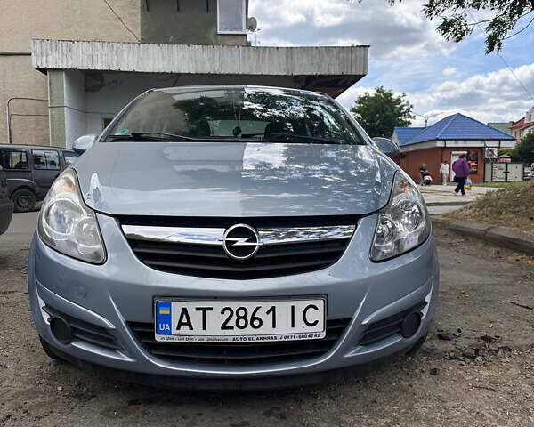 Синий Опель Корса, объемом двигателя 1.36 л и пробегом 170 тыс. км за 3800 $, фото 1 на Automoto.ua