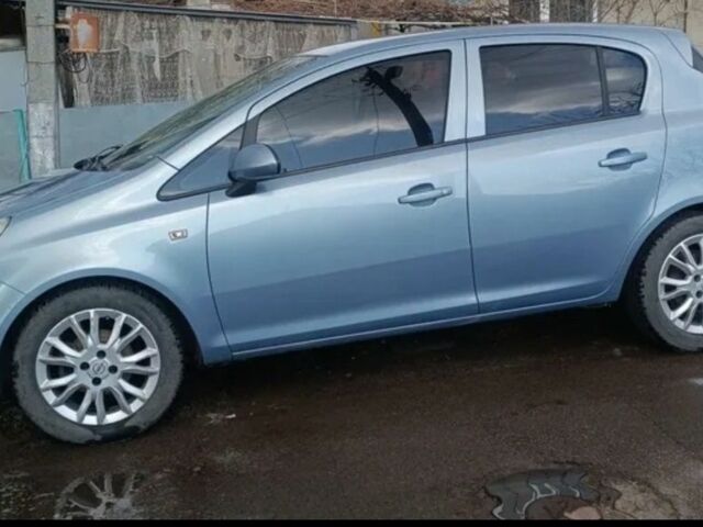 Синій Опель Корса, об'ємом двигуна 1.2 л та пробігом 290 тис. км за 4200 $, фото 1 на Automoto.ua