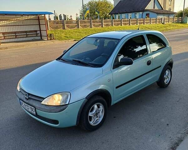 Зеленый Опель Корса, объемом двигателя 1 л и пробегом 318 тыс. км за 2450 $, фото 1 на Automoto.ua