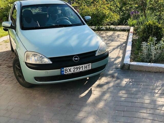 Зеленый Опель Корса, объемом двигателя 1.2 л и пробегом 252 тыс. км за 2999 $, фото 1 на Automoto.ua