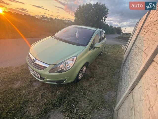 Зеленый Опель Корса, объемом двигателя 1.4 л и пробегом 193 тыс. км за 4500 $, фото 1 на Automoto.ua