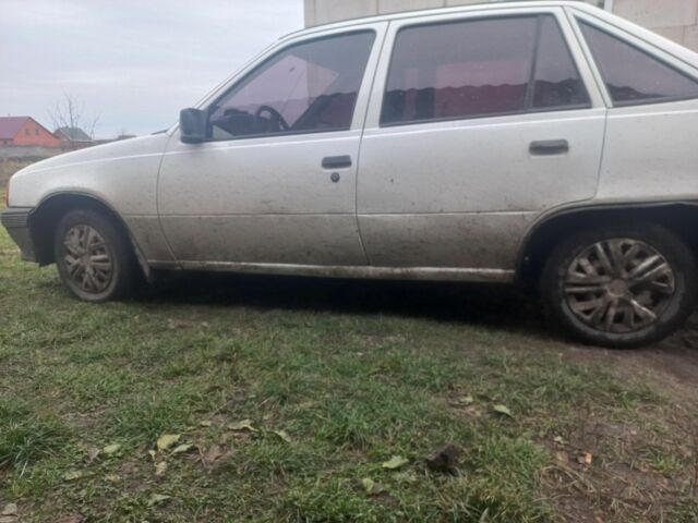 Белый Опель Другая, объемом двигателя 0 л и пробегом 300 тыс. км за 1000 $, фото 1 на Automoto.ua