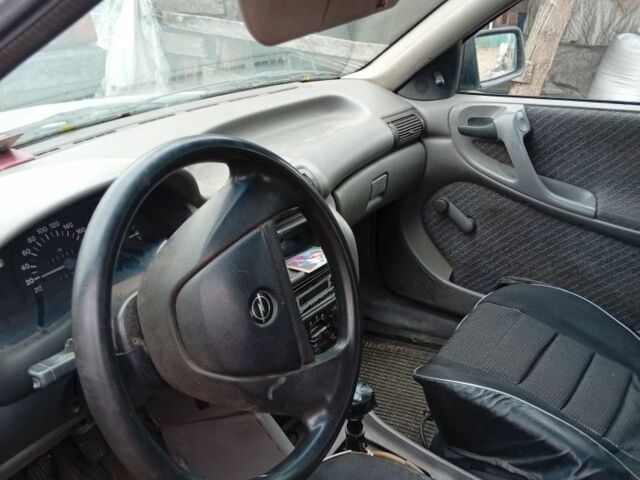 Серый Опель Другая, объемом двигателя 2.45 л и пробегом 200 тыс. км за 960 $, фото 1 на Automoto.ua