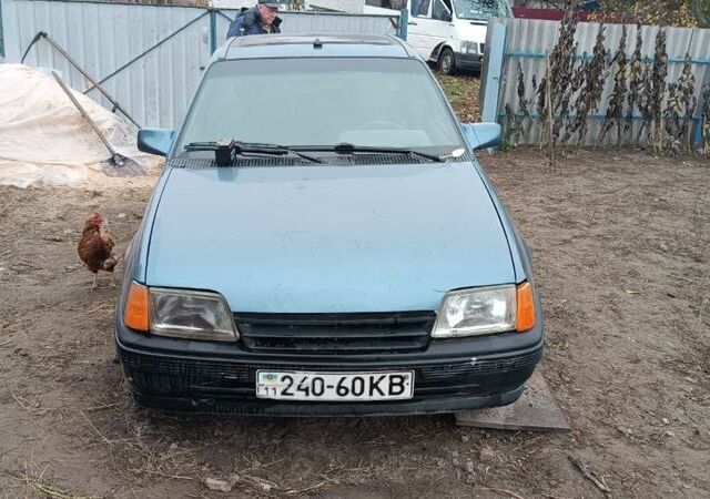 Синий Опель Другая, объемом двигателя 0 л и пробегом 250 тыс. км за 286 $, фото 1 на Automoto.ua