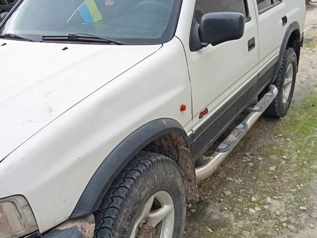 Білий Опель Фронтера, об'ємом двигуна 0 л та пробігом 250 тис. км за 4500 $, фото 1 на Automoto.ua