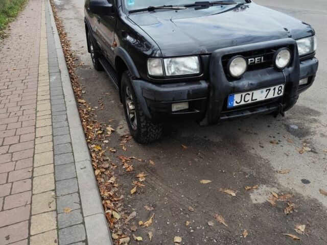 Черный Опель Фронтера, объемом двигателя 0 л и пробегом 167 тыс. км за 2186 $, фото 1 на Automoto.ua