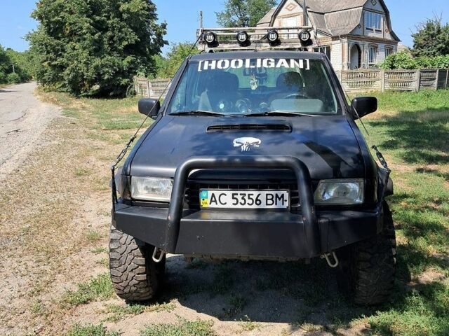 Чорний Опель Фронтера, об'ємом двигуна 2.8 л та пробігом 200 тис. км за 4000 $, фото 1 на Automoto.ua