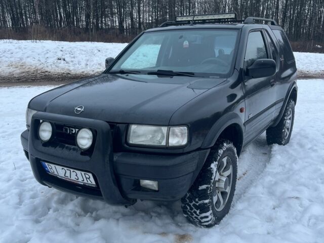 Черный Опель Фронтера, объемом двигателя 2.2 л и пробегом 237 тыс. км за 2200 $, фото 1 на Automoto.ua