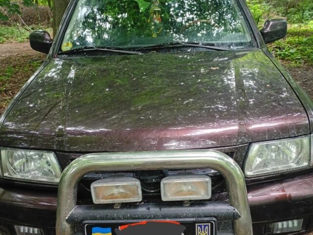 Коричневый Опель Фронтера, объемом двигателя 0 л и пробегом 233 тыс. км за 4500 $, фото 1 на Automoto.ua