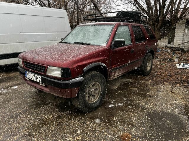 Красный Опель Фронтера, объемом двигателя 2.3 л и пробегом 285 тыс. км за 1150 $, фото 1 на Automoto.ua