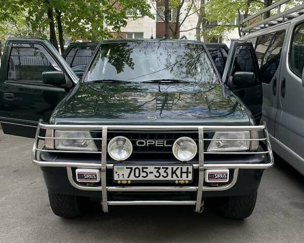 Опель Фронтера, объемом двигателя 2.2 л и пробегом 330 тыс. км за 4299 $, фото 1 на Automoto.ua