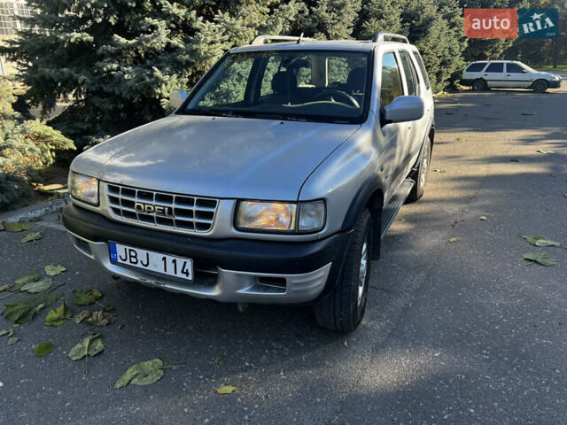 Опель Фронтера, объемом двигателя 2.2 л и пробегом 210 тыс. км за 3700 $, фото 1 на Automoto.ua