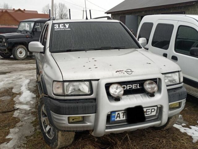 Серый Опель Фронтера, объемом двигателя 3 л и пробегом 150 тыс. км за 6500 $, фото 1 на Automoto.ua