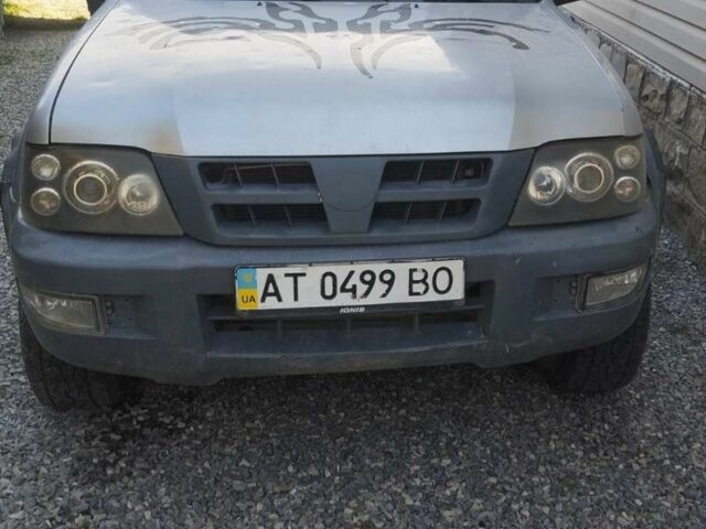 Серый Опель Фронтера, объемом двигателя 2.8 л и пробегом 900 тыс. км за 3800 $, фото 1 на Automoto.ua