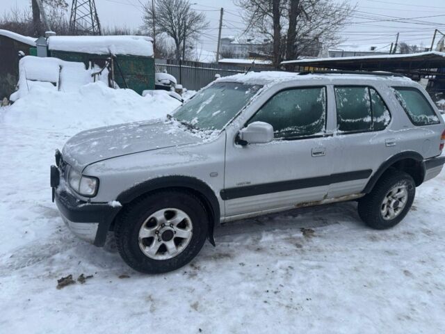 Сірий Опель Фронтера, об'ємом двигуна 2.2 л та пробігом 200 тис. км за 1900 $, фото 1 на Automoto.ua