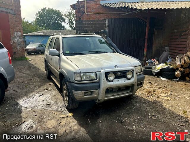 Серый Опель Фронтера, объемом двигателя 2.2 л и пробегом 500 тыс. км за 1500 $, фото 1 на Automoto.ua
