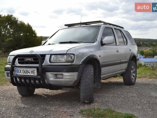 Сірий Опель Фронтера, об'ємом двигуна 2.17 л та пробігом 305 тис. км за 5500 $, фото 1 на Automoto.ua