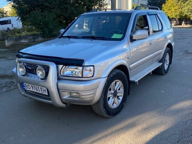 Сірий Опель Фронтера, об'ємом двигуна 2.17 л та пробігом 282 тис. км за 7200 $, фото 1 на Automoto.ua