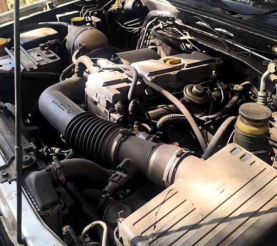 Серый Опель Фронтера, объемом двигателя 2.2 л и пробегом 0 тыс. км за 3000 $, фото 1 на Automoto.ua