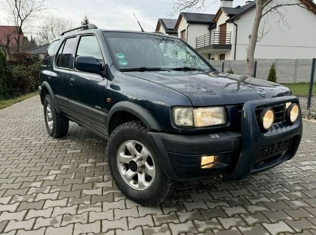 Опель Фронтера 2000 у Сумах на Automoto.ua Синій Опель Фронтера, об'ємом двигуна 0 л та пробігом 296 тис. км за 1750 $, фото 1 на Automoto.ua