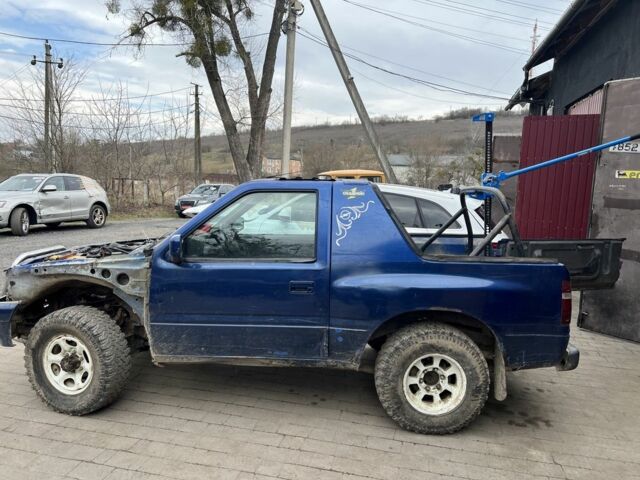 Синий Опель Фронтера, объемом двигателя 0 л и пробегом 15 тыс. км за 1000 $, фото 1 на Automoto.ua