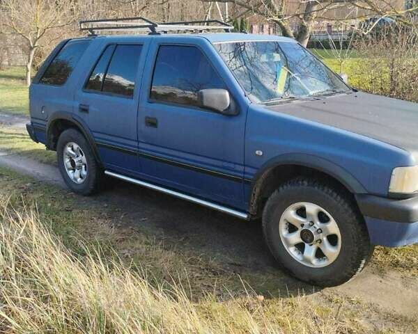 Синий Опель Фронтера, объемом двигателя 2.4 л и пробегом 290 тыс. км за 3500 $, фото 1 на Automoto.ua