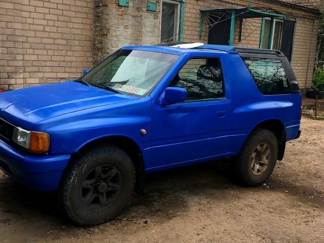 Синій Опель Фронтера, об'ємом двигуна 2 л та пробігом 300 тис. км за 3000 $, фото 1 на Automoto.ua