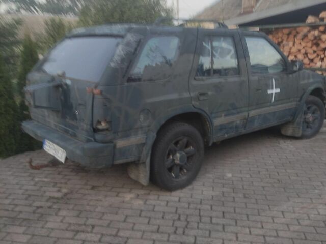 Зеленый Опель Фронтера, объемом двигателя 2.8 л и пробегом 300 тыс. км за 2142 $, фото 1 на Automoto.ua