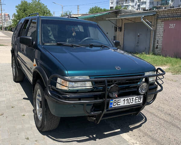 Зелений Опель Фронтера, об'ємом двигуна 2.2 л та пробігом 370 тис. км за 4400 $, фото 1 на Automoto.ua