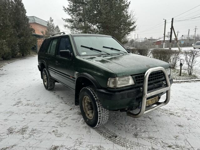 Зелений Опель Фронтера, об'ємом двигуна 2.4 л та пробігом 250 тис. км за 2000 $, фото 1 на Automoto.ua