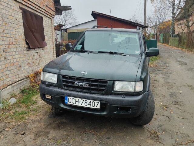 Зеленый Опель Фронтера, объемом двигателя 2.2 л и пробегом 290 тыс. км за 2500 $, фото 1 на Automoto.ua