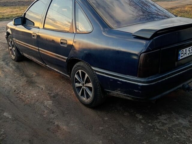 Синий Опель ГТ, объемом двигателя 2 л и пробегом 300 тыс. км за 900 $, фото 1 на Automoto.ua