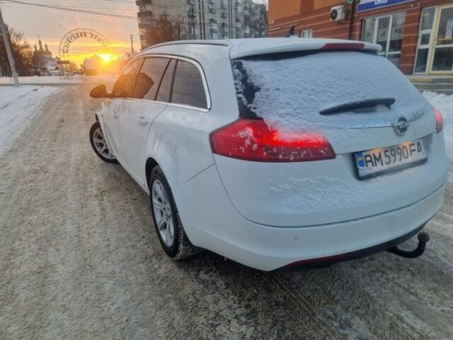 Белый Опель Инсигния, объемом двигателя 2 л и пробегом 172 тыс. км за 6800 $, фото 1 на Automoto.ua