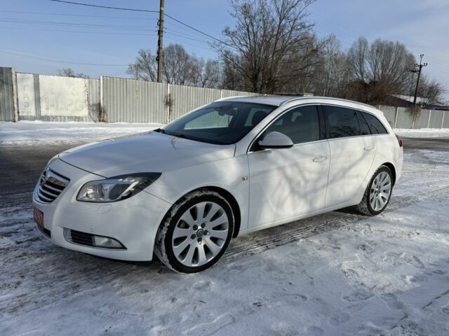 Белый Опель Инсигния, объемом двигателя 1.6 л и пробегом 210 тыс. км за 7700 $, фото 1 на Automoto.ua