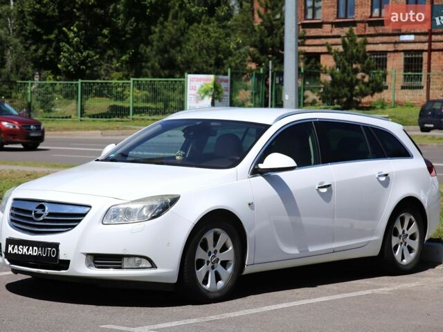 Білий Опель Інсігнія, об'ємом двигуна 1.96 л та пробігом 284 тис. км за 7200 $, фото 1 на Automoto.ua