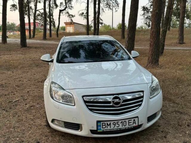 Білий Опель Інсігнія, об'ємом двигуна 2 л та пробігом 281 тис. км за 7000 $, фото 1 на Automoto.ua