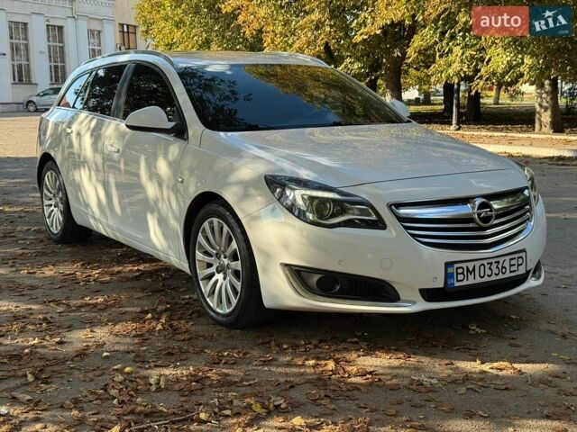 Белый Опель Инсигния, объемом двигателя 1.96 л и пробегом 282 тыс. км за 8100 $, фото 1 на Automoto.ua