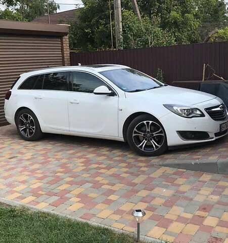 Білий Опель Інсігнія, об'ємом двигуна 1.96 л та пробігом 290 тис. км за 9900 $, фото 1 на Automoto.ua