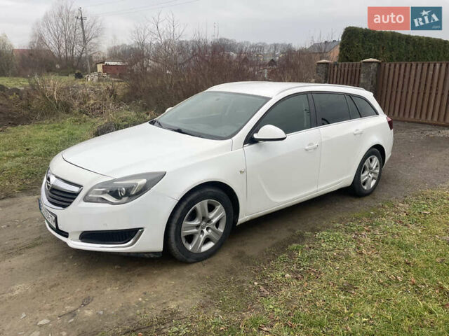 Белый Опель Инсигния, объемом двигателя 1.6 л и пробегом 285 тыс. км за 12200 $, фото 1 на Automoto.ua