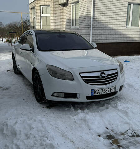 Білий Опель Інсігнія, об'ємом двигуна 1.96 л та пробігом 246 тис. км за 6500 $, фото 1 на Automoto.ua