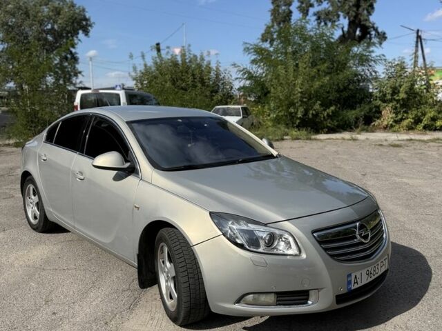 Бежевий Опель Інсігнія, об'ємом двигуна 1.6 л та пробігом 233 тис. км за 4688 $, фото 1 на Automoto.ua