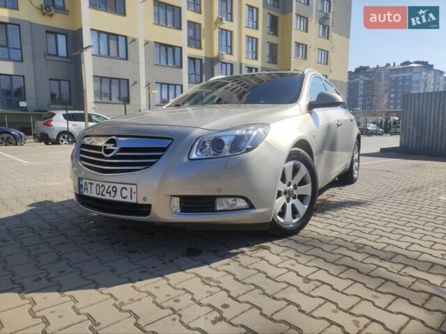 Бежевый Опель Инсигния, объемом двигателя 1.96 л и пробегом 260 тыс. км за 7900 $, фото 1 на Automoto.ua