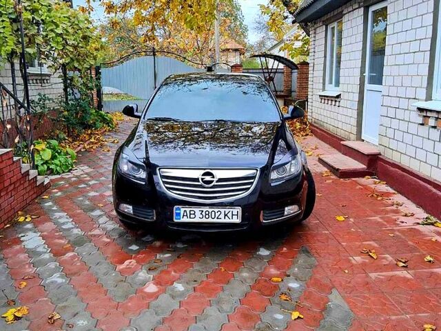 Чорний Опель Інсігнія, об'ємом двигуна 1.6 л та пробігом 247 тис. км за 7700 $, фото 1 на Automoto.ua