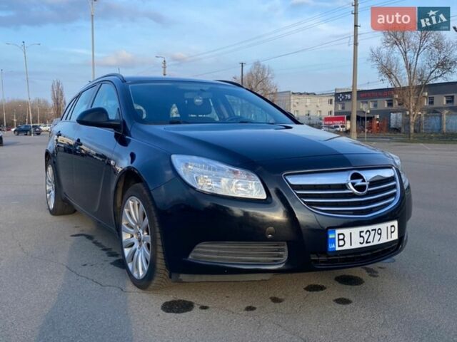 Черный Опель Инсигния, объемом двигателя 1.6 л и пробегом 236 тыс. км за 7100 $, фото 1 на Automoto.ua