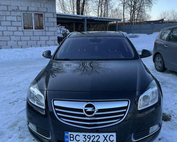 Черный Опель Инсигния, объемом двигателя 2 л и пробегом 188 тыс. км за 7600 $, фото 1 на Automoto.ua
