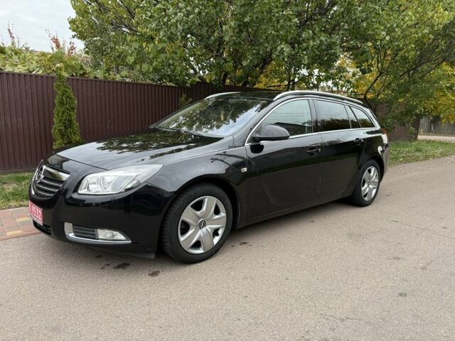 Черный Опель Инсигния, объемом двигателя 1.6 л и пробегом 204 тыс. км за 8300 $, фото 1 на Automoto.ua