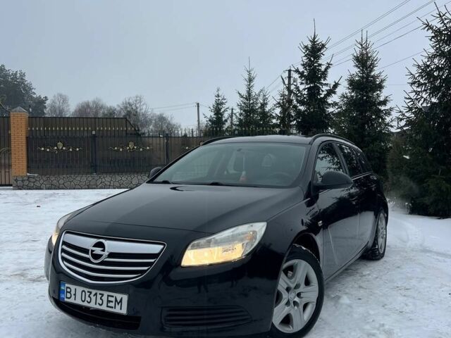 Чорний Опель Інсігнія, об'ємом двигуна 2 л та пробігом 270 тис. км за 6500 $, фото 1 на Automoto.ua