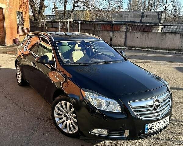Черный Опель Инсигния, объемом двигателя 2 л и пробегом 285 тыс. км за 7000 $, фото 1 на Automoto.ua