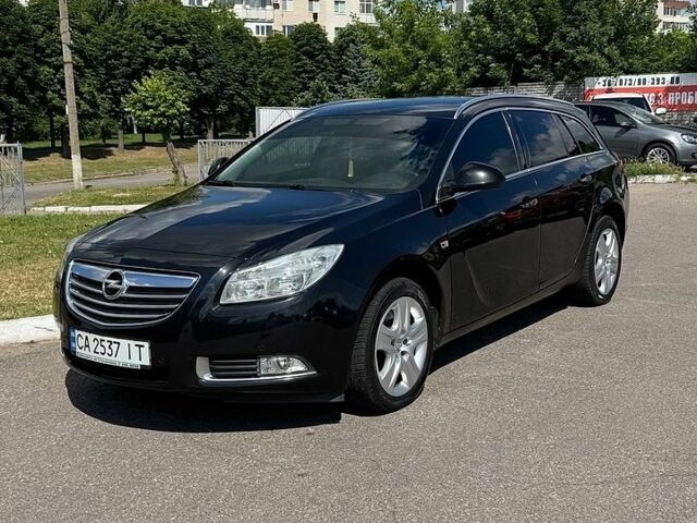 Черный Опель Инсигния, объемом двигателя 1.96 л и пробегом 270 тыс. км за 7350 $, фото 1 на Automoto.ua