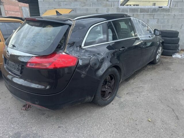 Опель Инсигния 2010 в Белой Церкве на Automoto.ua Черный Опель Инсигния, объемом двигателя 2 л и пробегом 300 тыс. км за 2000 $, фото 1 на Automoto.ua